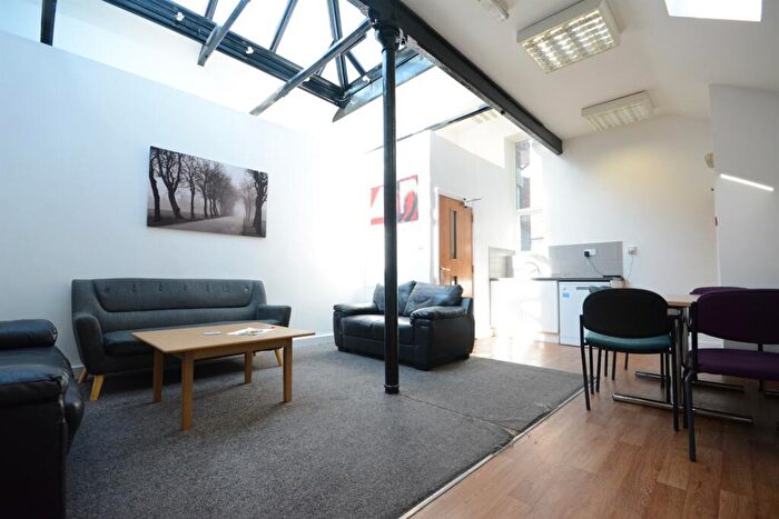 1 Bedroom Flat To Rent In A Alfreton Road, NG7