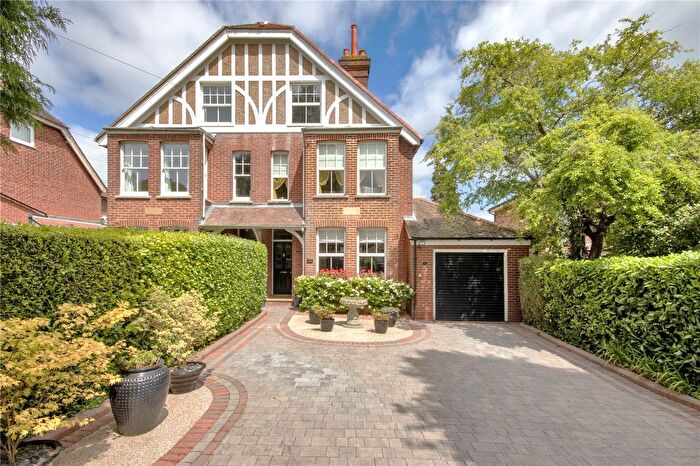 4 Bedroom Semi-Detached House For Sale In Romford Road, Pembury, Tunbridge Wells, Kent, TN2