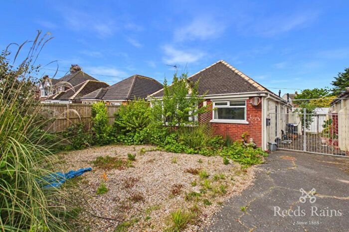 2 Bedroom Bungalow For Sale In Fleetwood Road, Thornton-Cleveleys, Lancashire, FY5