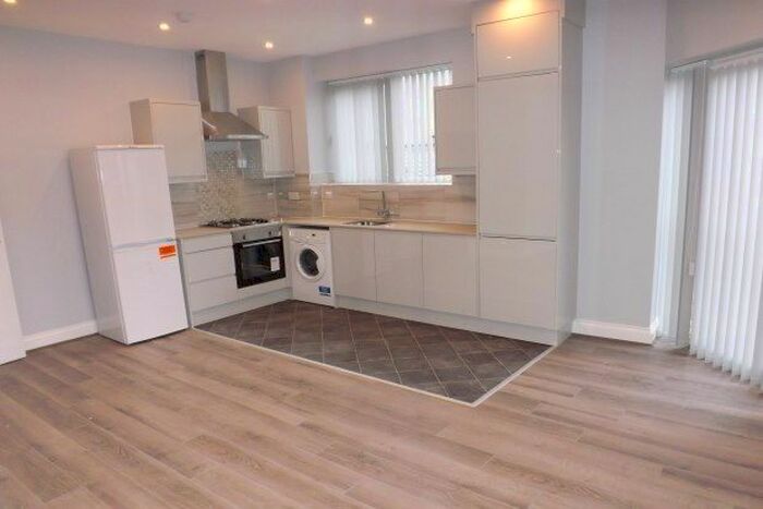1 Bedroom Flat To Rent In Bridge Street, Swindon, SN1