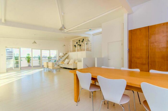 4 Bedroom Flat To Rent In Foundry House, Poplar, London, E14