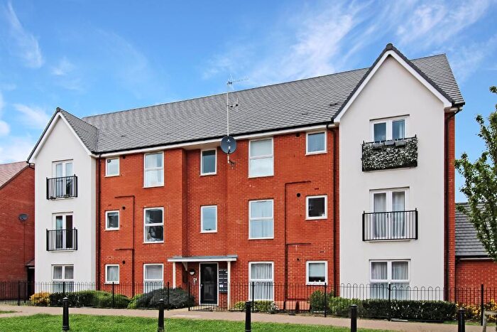 2 Bedroom Flat For Sale In Galapagos Grove, Newton Leys, Milton Keynes, Buckinghamshire, MK3