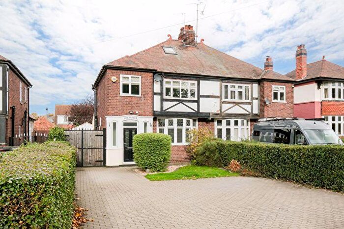 4 Bedroom Semi Detached House For Sale In Welham Road Retford, DN22