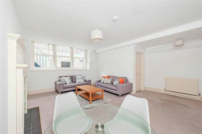 2 Bedroom Flat To Rent In Wimpole Street, London, W1G