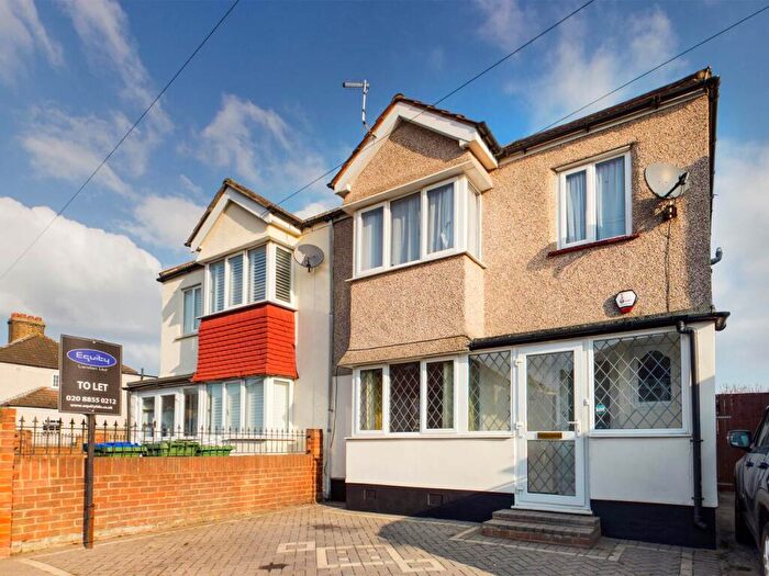 3 Bedroom House To Rent In Elsa Road, Welling, Kent, DA16