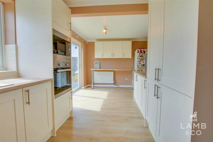 4 Bedroom Detached House For Sale In St. Johns Road, Clacton-On-Sea, CO16