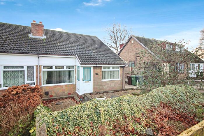3 Bedroom Semi-Detached Bungalow For Sale In Haigh Road, Rothwell, Leeds, LS26
