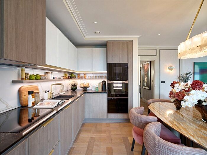 1 Bedroom Flat For Sale In Artisan Tower, Mill Stream Walk, London, SW18