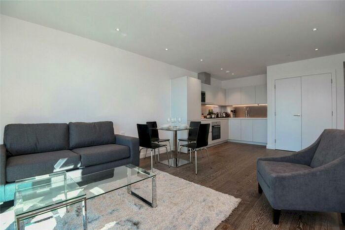 1 Bedroom Apartment To Rent In Alderside Apartments, Queens Park Place, Salusbury Road, London, NW6