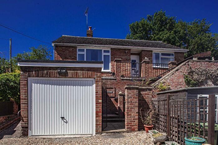 2 Bedroom Detached Bungalow For Sale In St Jude, East Ilsley, RG20