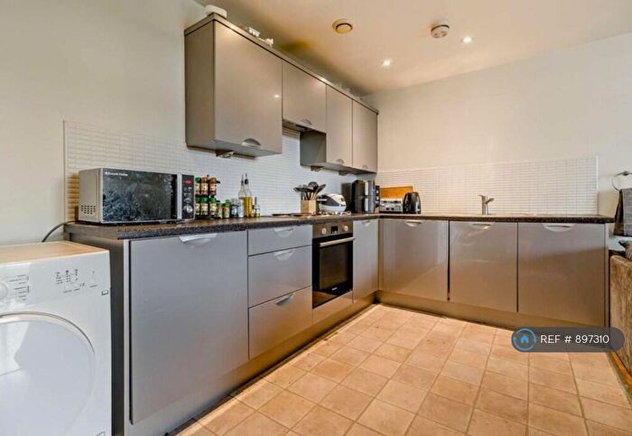 1 Bedroom Flat To Rent In Bramall Lane, Sheffield, S2