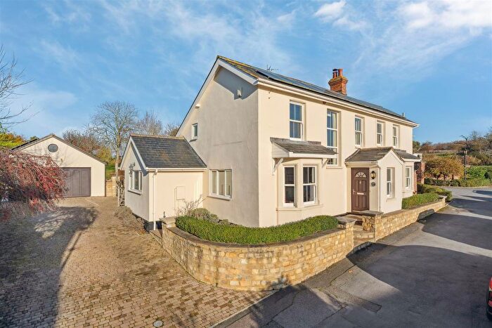 5 Bedroom Detached House For Sale In Park Road, Sherington, Newport Pagnell, MK16