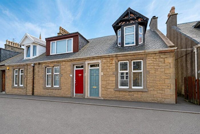 2 Bedroom House For Sale In Violet Bank, Bathgate, EH48