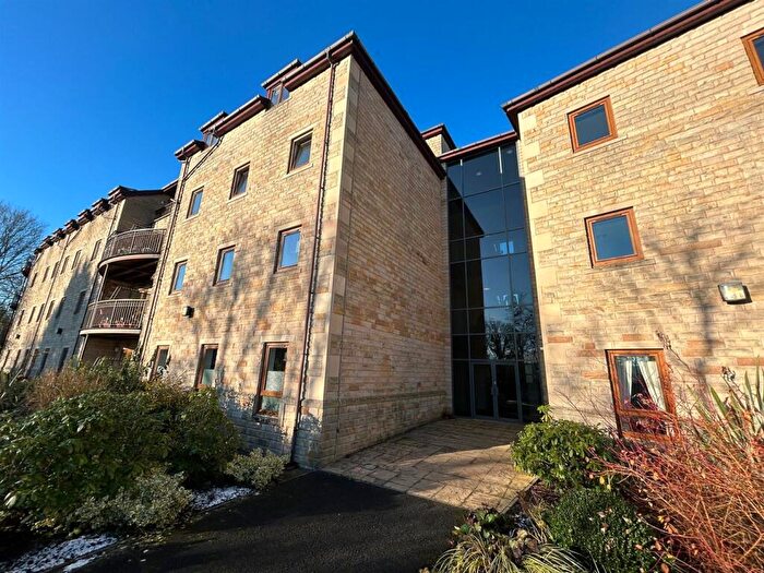 2 Bedroom Apartment To Rent In Clough Springs, Nelson, BB9