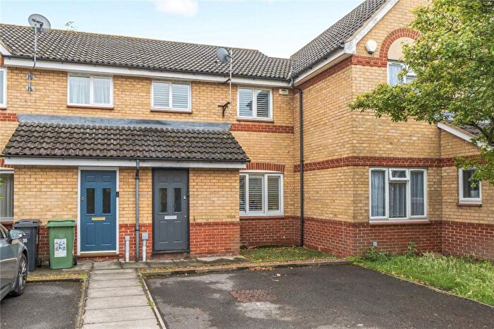 3 Bedroom Terraced House For Sale In Ridgewell Close, Sydenham, London, SE26