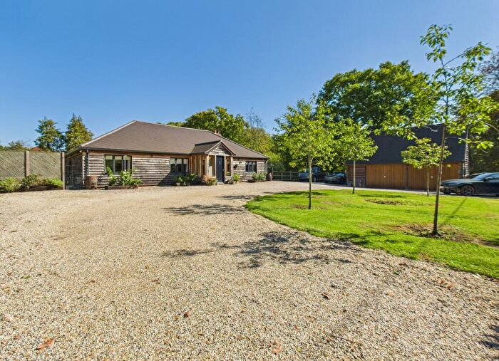 4 Bedroom Detached Bungalow For Sale In Deans Lane, Charter Alley, RG26