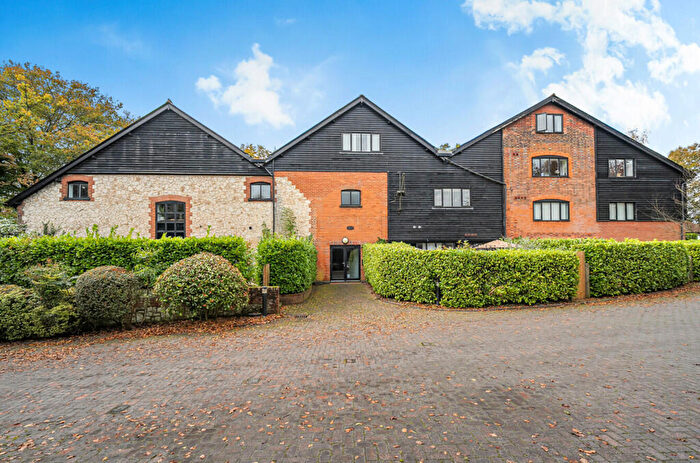 2 Bedroom Apartment For Sale In Sotherington Lane, Selborne, Alton, GU34