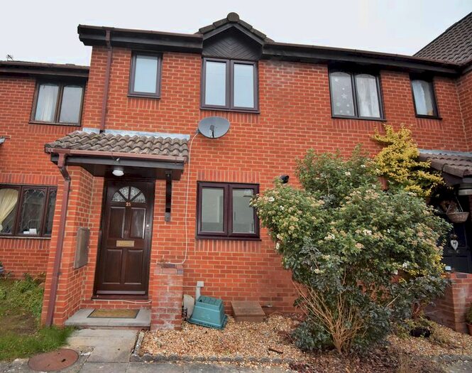 2 Bedroom Terraced House To Rent In Balmoral Way, Basingstoke, RG22