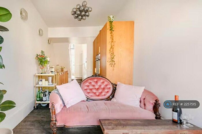 4 Bedroom Terraced House To Rent In Dunlace Road, London, E5