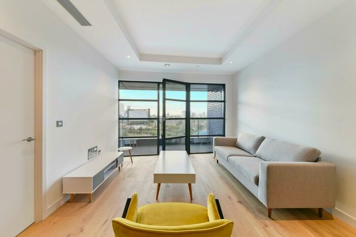1 Bedroom Apartment To Rent In Bridgewater House, London City Island, London, E14