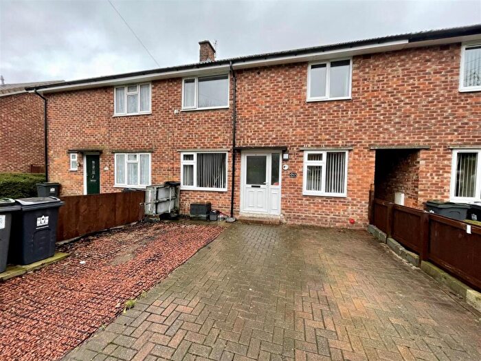 3 Bedroom Terraced House For Sale In Fountains View, Darlington, DL3