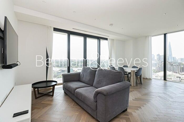 3 Bedroom Apartment To Rent In Square, London, E1W