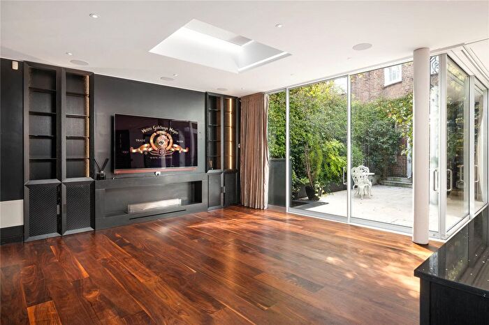 6 Bedroom Terraced House To Rent In Chelsea Square, Chelsea, London, SW3