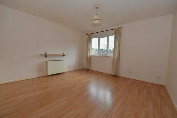 1 Bedroom Flat To Rent In Springford Gardens, Southampton, SO16