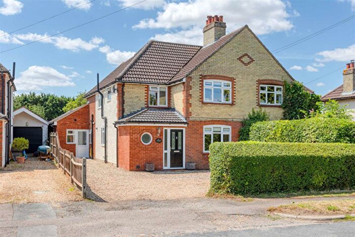 5 Bedroom Semi-Detached House For Sale In Norton Road, Stotfold, SG5
