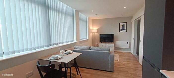 1 Bedroom Flat To Rent In Paragon House, Seymour Grove, M16