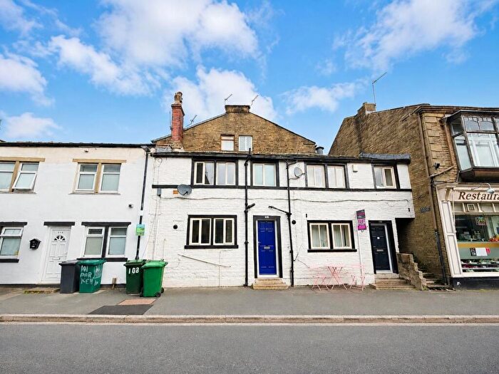 2 Bedroom Terraced House For Sale In Market Street, Thornton, Bradford, BD13