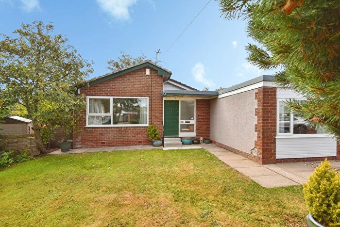 3 Bedroom Bungalow For Sale In Redcar Road, Lancaster, Lancashire, LA1