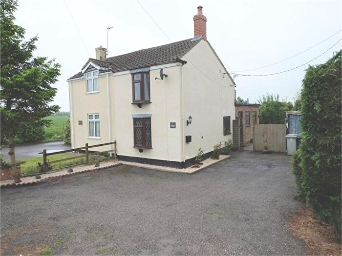3 Bedroom Semi Detached House For Sale In Langrick Road, New York, Lincoln, LN4