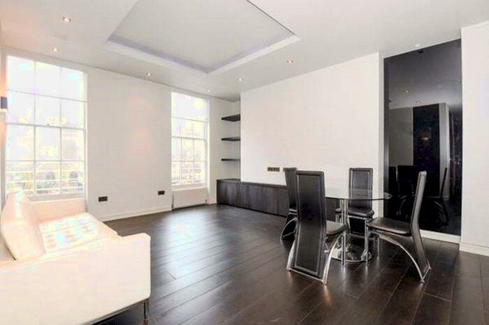 2 Bedroom Apartment To Rent In Myddelton Square, Clekenwell, Islington, EC1R