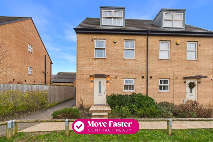 4 Bedroom Semi-Detached House For Sale In Larkin Lane, Kingswood, Hull, East Riding Of Yorkshire, HU7