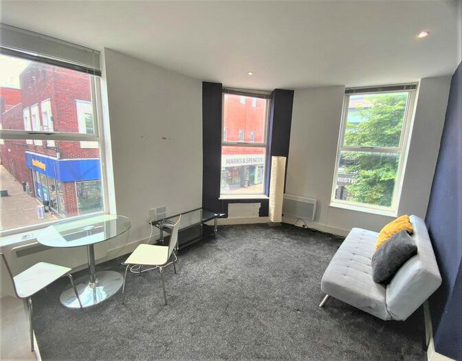 1 Bedroom Flat To Rent In Cross Street, Altrincham, Cheshire, WA14