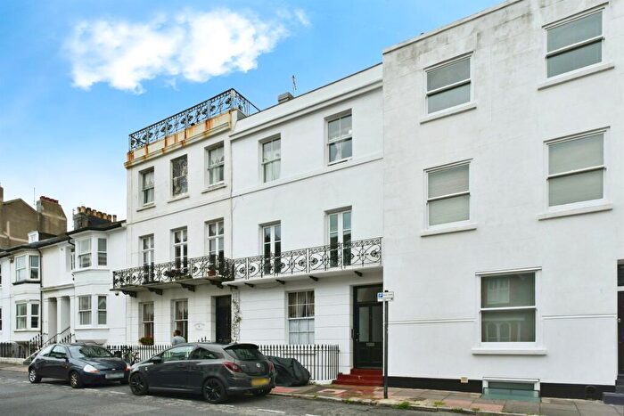 Apartment To Rent In Chesham Road, Brighton, BN2