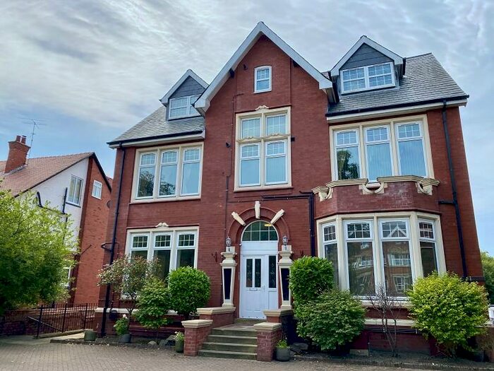 1 Bedroom Flat To Rent In Cambridge Road, Southport, Merseyside., PR9