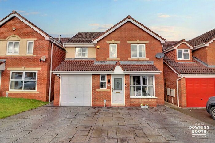 4 Bedroom Detached House For Sale In Elizabethan Way, Rugeley, WS15