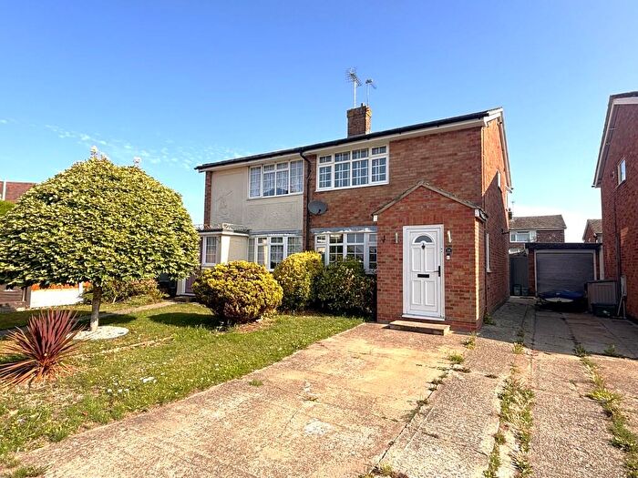 2 Bedroom Semi-Detached House For Sale In Bedford Close, Tiptree, CO5