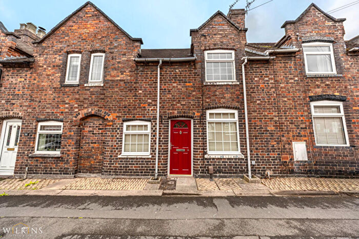 2 Bedroom Terraced House For Sale In New Street, Tamworth, Staffordshire, B77