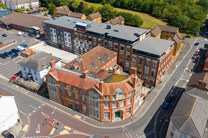 3 Bedroom Flat To Rent In Sherborne Road, Yeovil, BA21