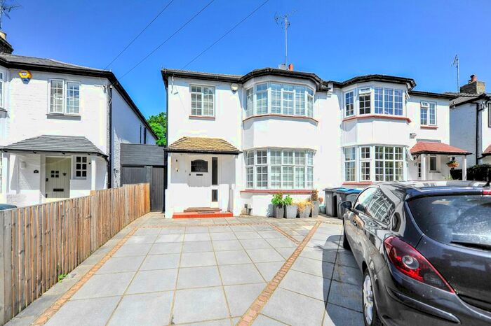 3 Bedroom Semi-Detached House To Rent In Liverpool Road, Kingston, KT2