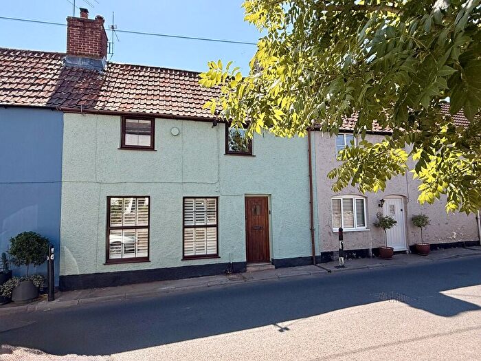 2 Bedroom Terraced House For Sale In High Street, Chew Magna, BS40