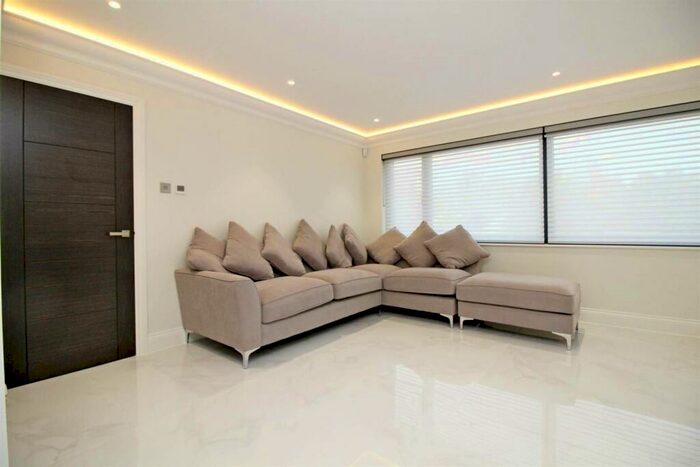 2 Bedroom Flat To Rent In Spring Lake, Harrow, Stanmore, HA7