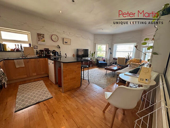 2 Bedroom Apartment To Rent In West End Lane, West Hampstead, NW6