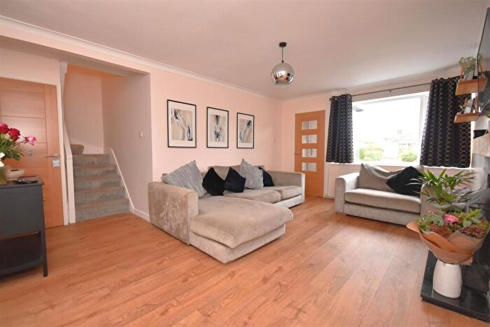 3 Bedroom Semi-Detached House For Sale In Warwick Close, Neston, CH64