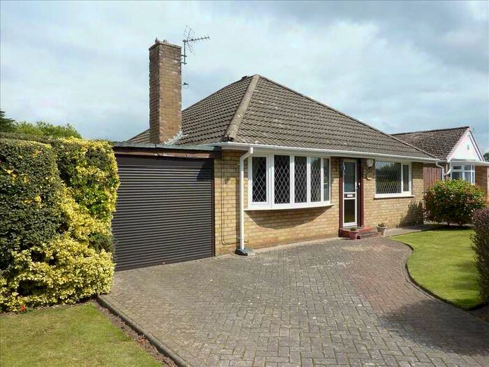 2 Bedroom Detached Bungalow For Sale In The Oval, Scartho, Grimsby, DN33