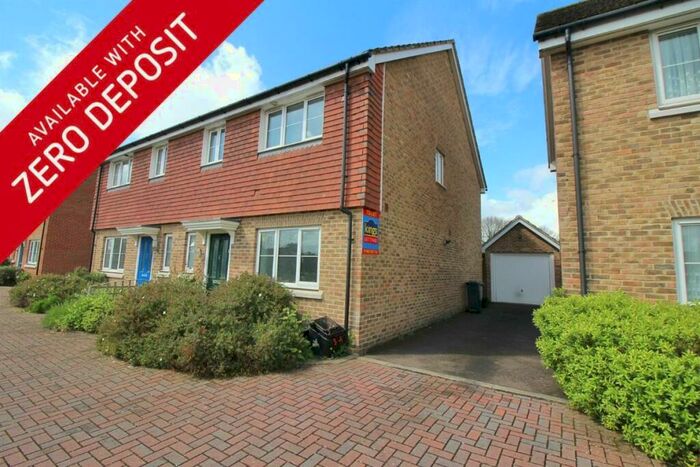 4 Bedroom Semi-Detached House To Rent In Magnolia Way, Cheshunt, EN8