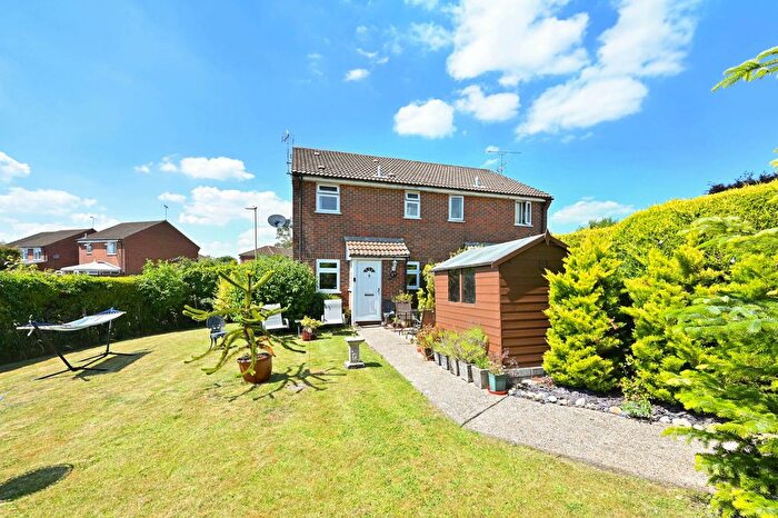 1 Bedroom Semi-Detached House For Sale In Salisbury Close, Alton, GU34